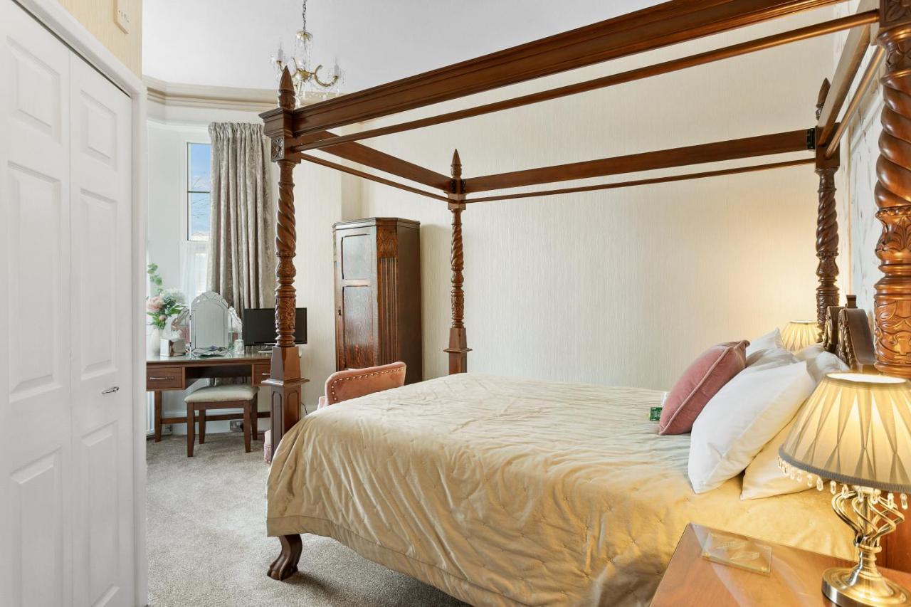 Kings Lodge Торки Экстерьер фото