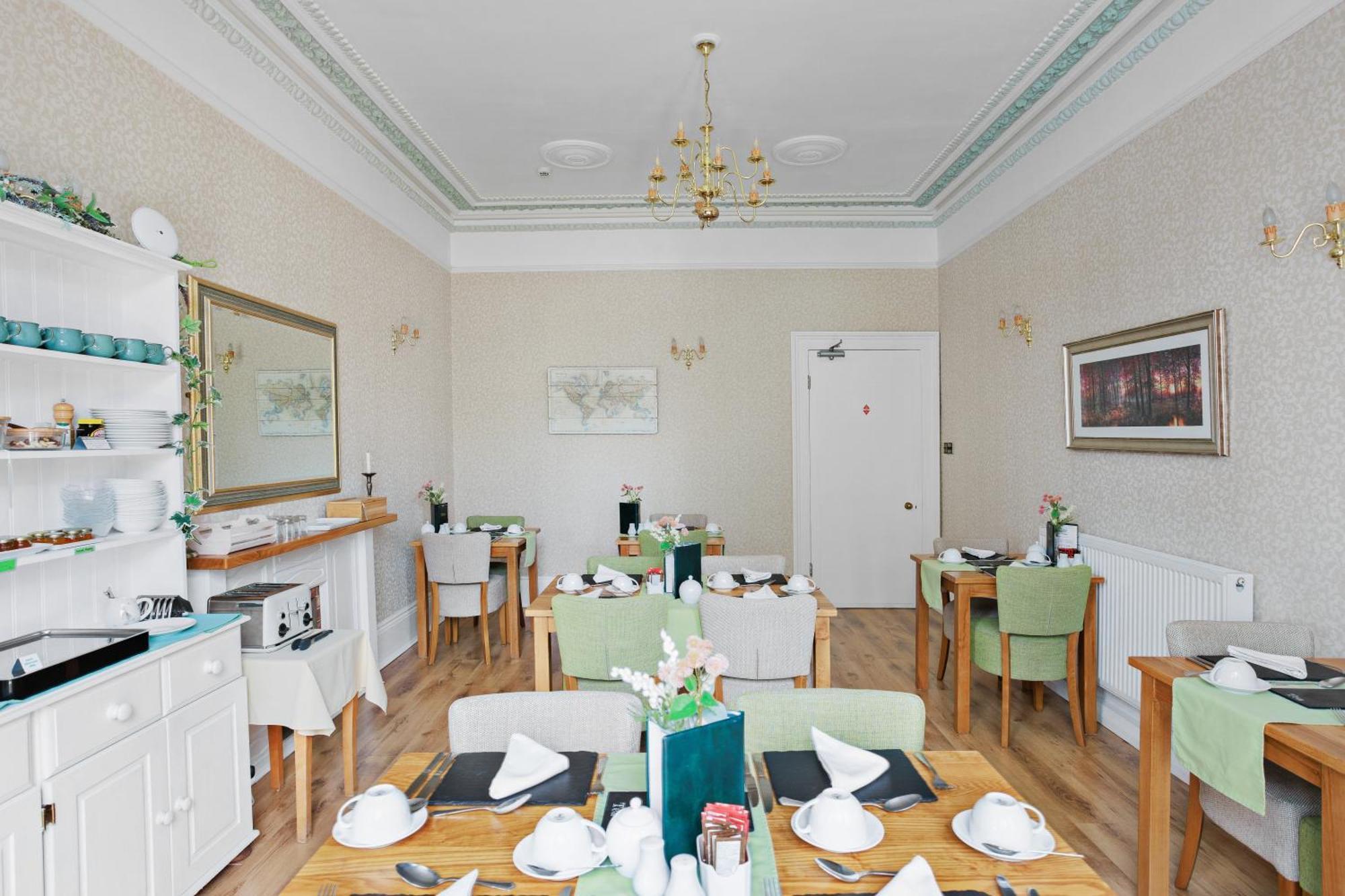 Kings Lodge Торки Экстерьер фото