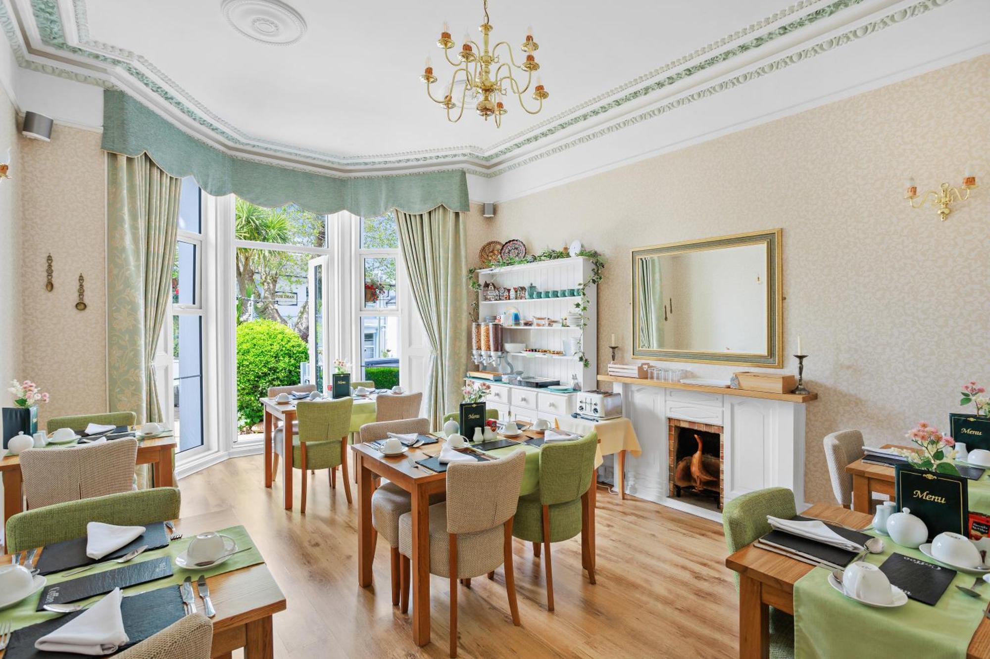 Kings Lodge Торки Экстерьер фото